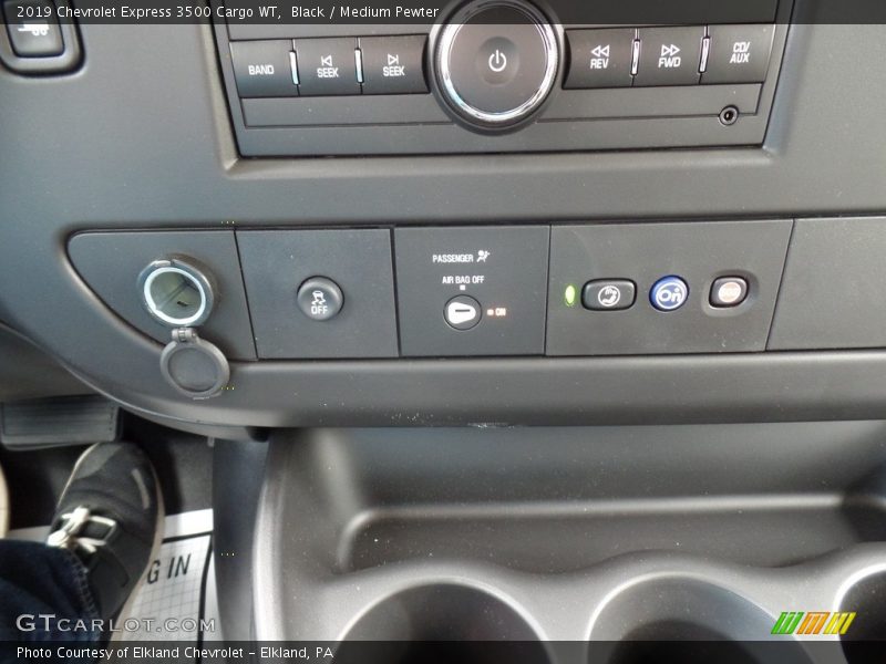 Controls of 2019 Express 3500 Cargo WT