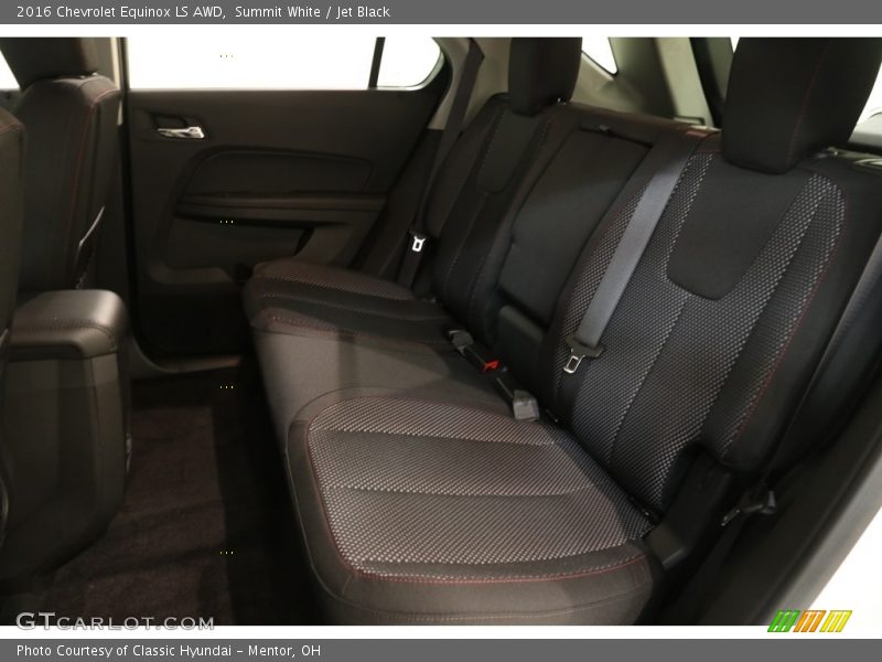 Summit White / Jet Black 2016 Chevrolet Equinox LS AWD