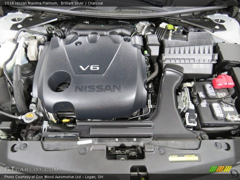 Brilliant Silver / Charcoal 2016 Nissan Maxima Platinum