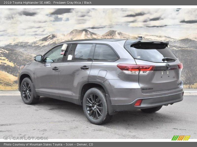 Predawn Gray Mica / Black 2019 Toyota Highlander SE AWD