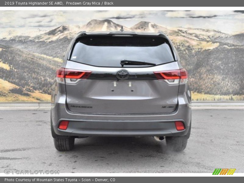 Predawn Gray Mica / Black 2019 Toyota Highlander SE AWD