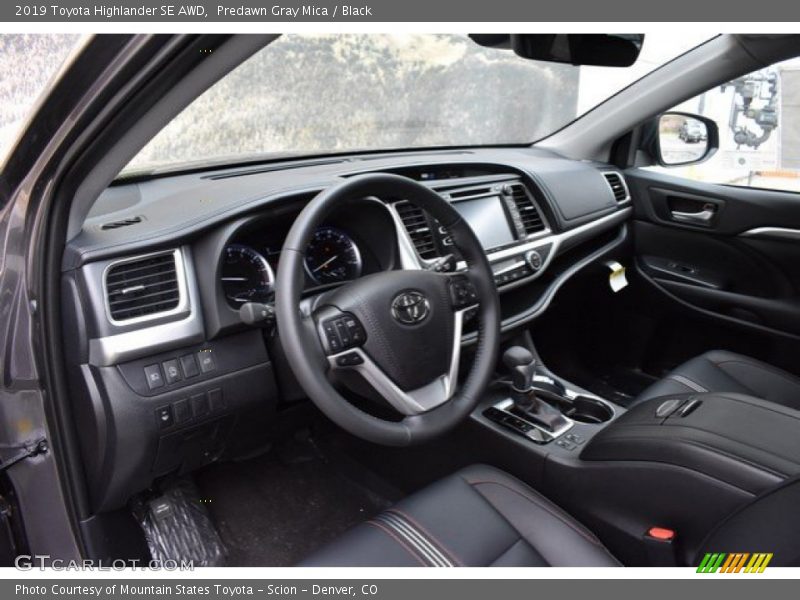 Predawn Gray Mica / Black 2019 Toyota Highlander SE AWD
