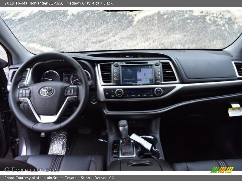 Predawn Gray Mica / Black 2019 Toyota Highlander SE AWD
