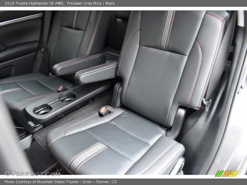 Predawn Gray Mica / Black 2019 Toyota Highlander SE AWD