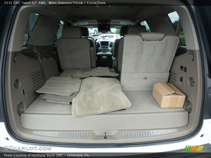 White Diamond Tricoat / Cocoa/Dune 2015 GMC Yukon SLT 4WD