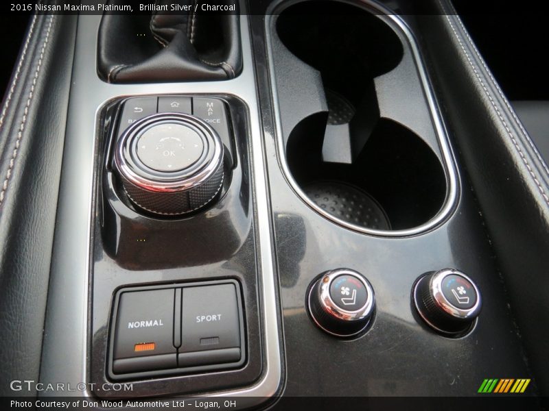 Brilliant Silver / Charcoal 2016 Nissan Maxima Platinum