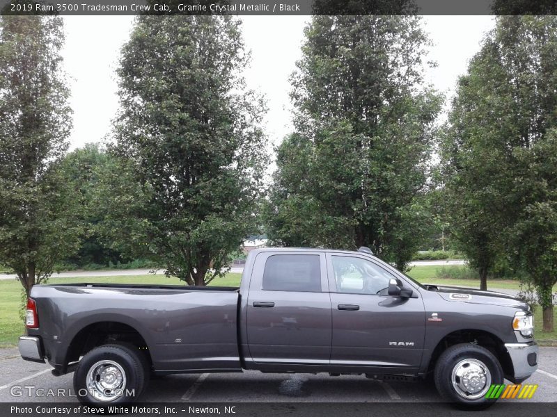 Granite Crystal Metallic / Black 2019 Ram 3500 Tradesman Crew Cab
