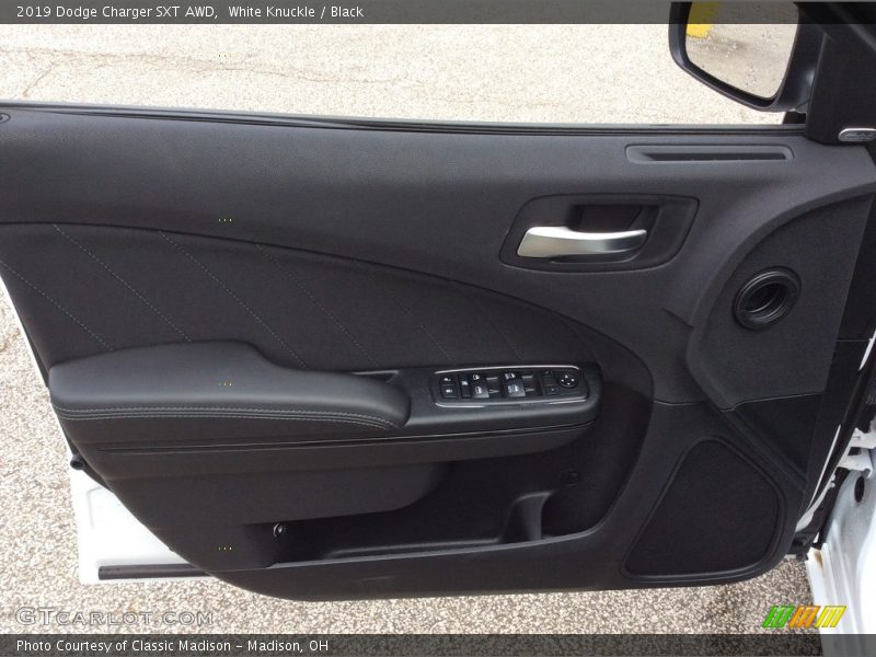 White Knuckle / Black 2019 Dodge Charger SXT AWD