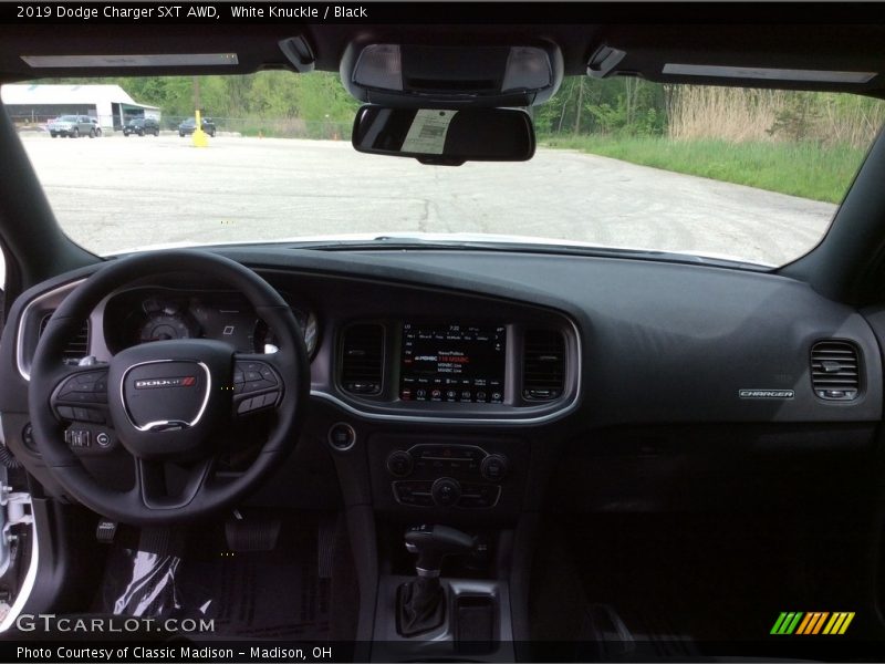 White Knuckle / Black 2019 Dodge Charger SXT AWD