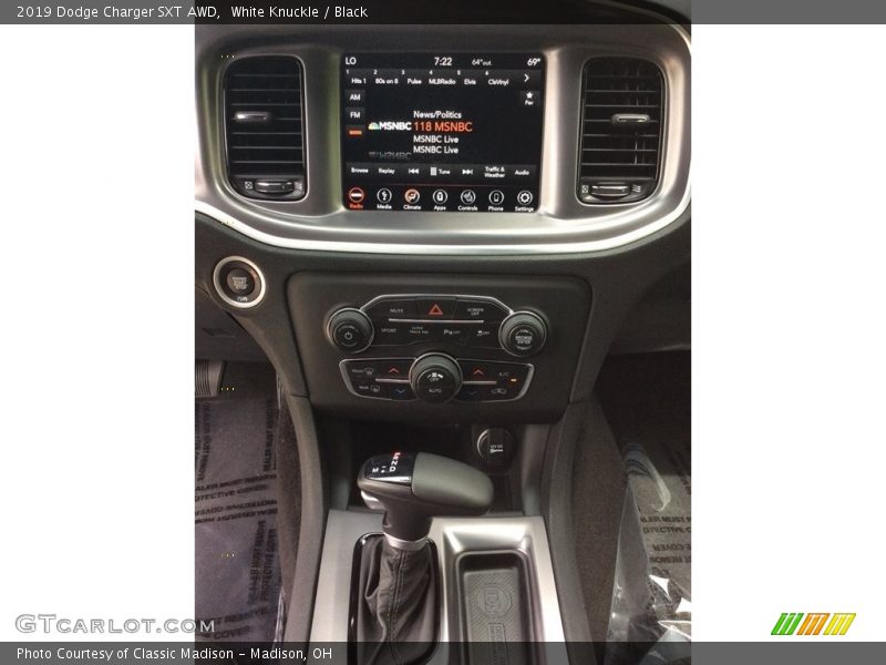 White Knuckle / Black 2019 Dodge Charger SXT AWD