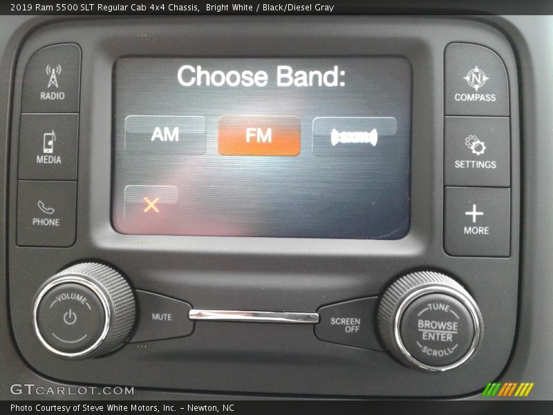 Bright White / Black/Diesel Gray 2019 Ram 5500 SLT Regular Cab 4x4 Chassis