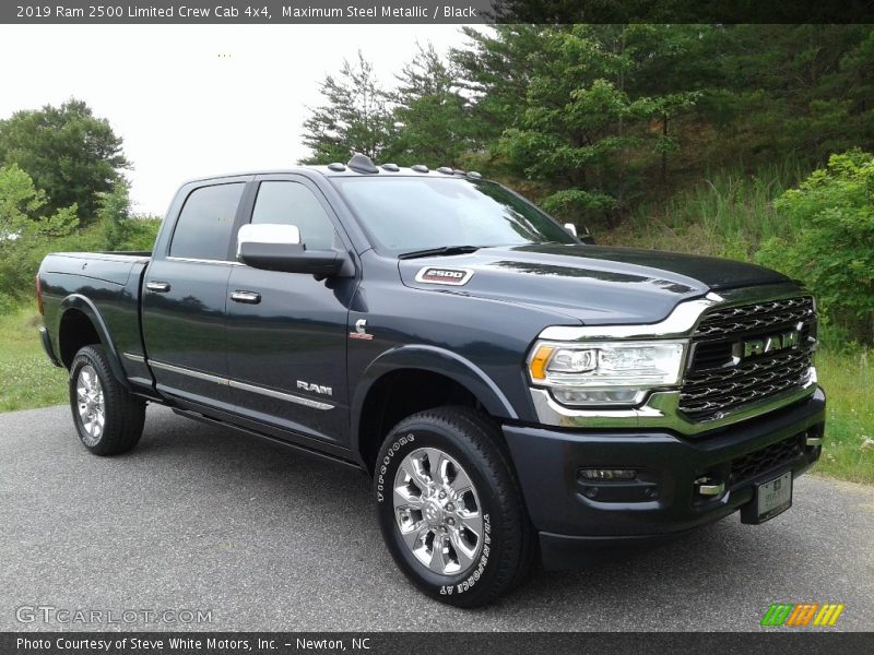 Front 3/4 View of 2019 2500 Limited Crew Cab 4x4