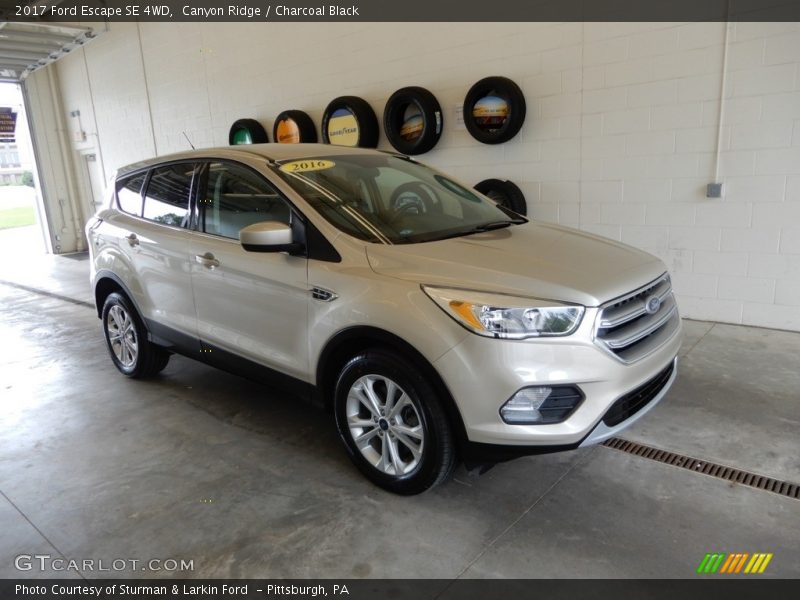 Canyon Ridge / Charcoal Black 2017 Ford Escape SE 4WD