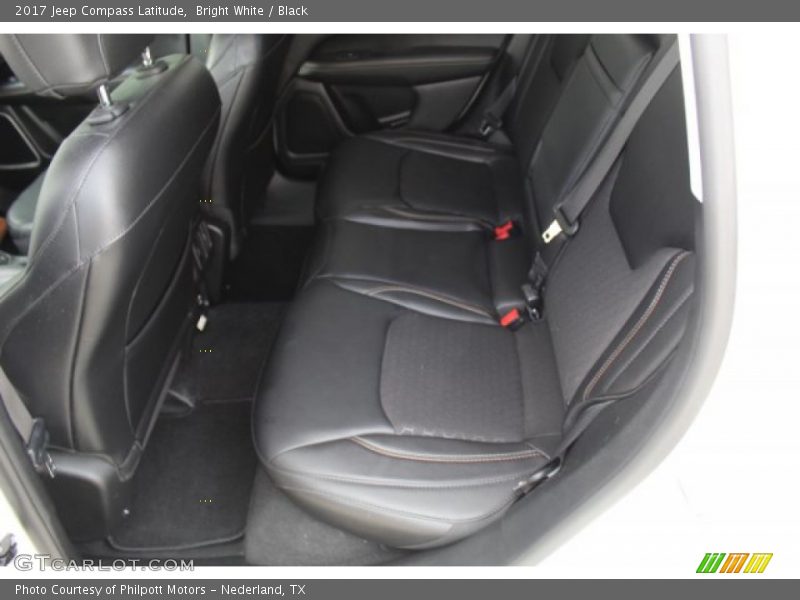 Bright White / Black 2017 Jeep Compass Latitude