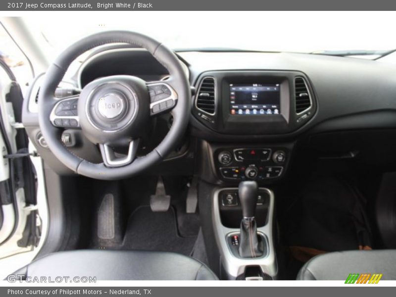 Bright White / Black 2017 Jeep Compass Latitude