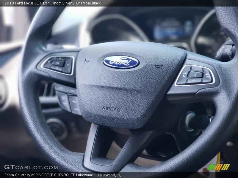 Ingot Silver / Charcoal Black 2018 Ford Focus SE Hatch