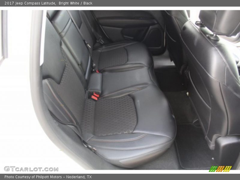 Bright White / Black 2017 Jeep Compass Latitude