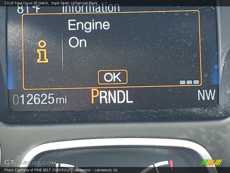 Ingot Silver / Charcoal Black 2018 Ford Focus SE Hatch