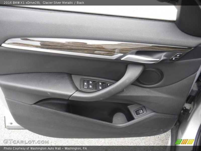 Glacier Silver Metallic / Black 2016 BMW X1 xDrive28i