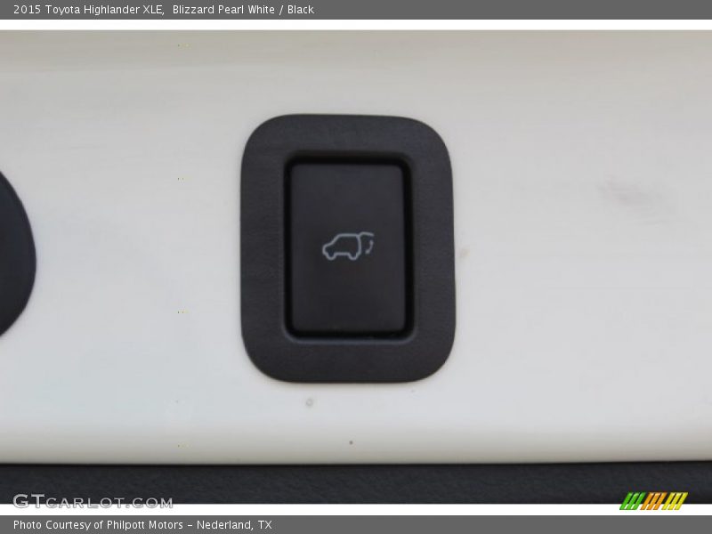 Blizzard Pearl White / Black 2015 Toyota Highlander XLE