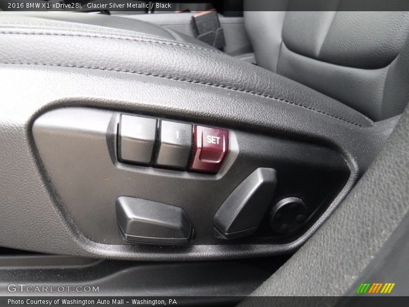 Glacier Silver Metallic / Black 2016 BMW X1 xDrive28i