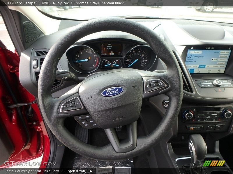 Ruby Red / Chromite Gray/Charcoal Black 2019 Ford Escape SE 4WD