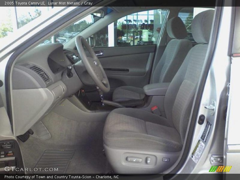 Lunar Mist Metallic / Gray 2005 Toyota Camry LE