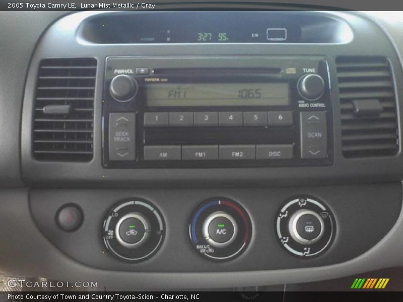 Lunar Mist Metallic / Gray 2005 Toyota Camry LE