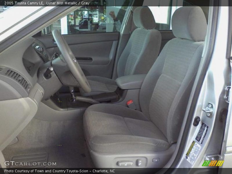 Lunar Mist Metallic / Gray 2005 Toyota Camry LE
