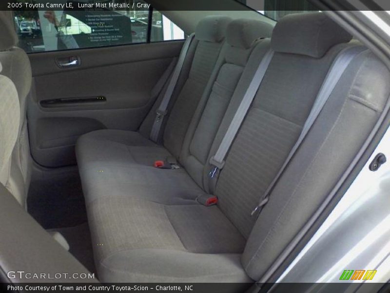 Lunar Mist Metallic / Gray 2005 Toyota Camry LE