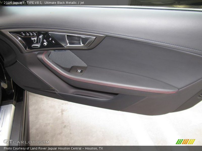 Ultimate Black Metallic / Jet 2014 Jaguar F-TYPE V8 S