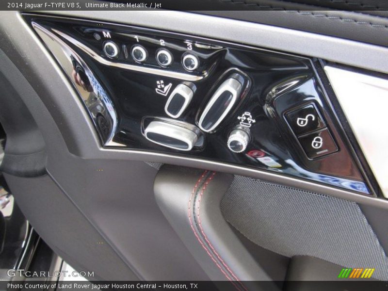 Ultimate Black Metallic / Jet 2014 Jaguar F-TYPE V8 S