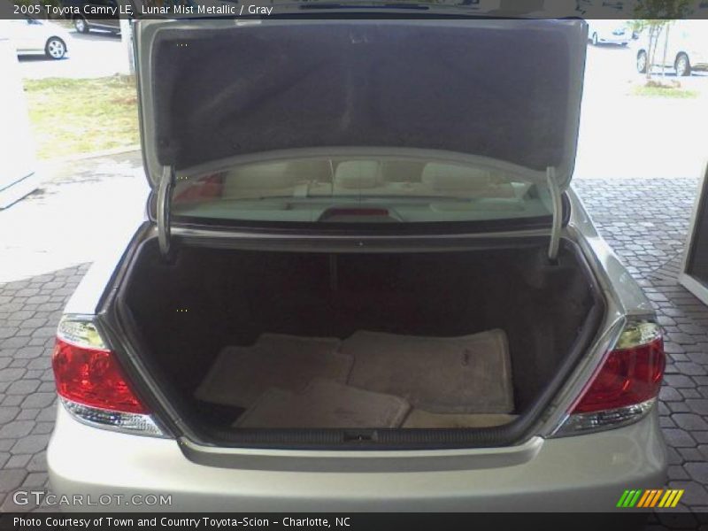 Lunar Mist Metallic / Gray 2005 Toyota Camry LE