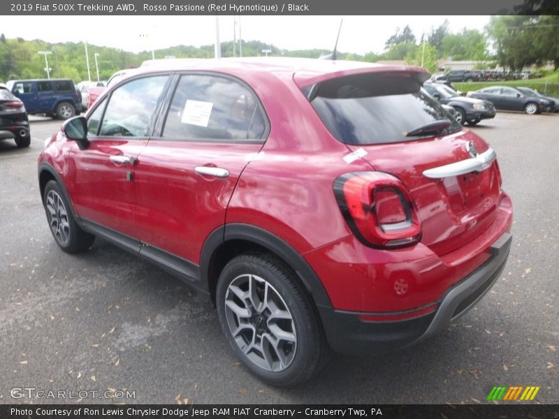 Rosso Passione (Red Hypnotique) / Black 2019 Fiat 500X Trekking AWD