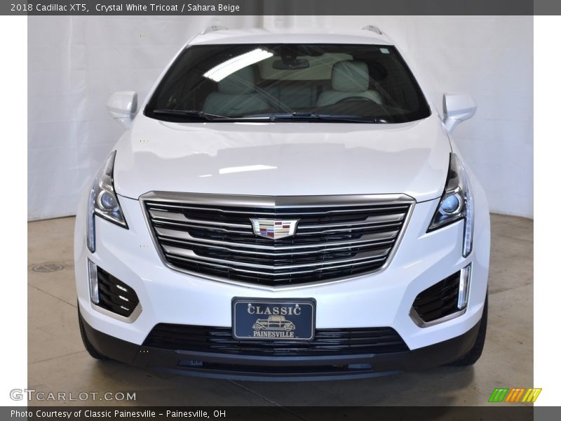 Crystal White Tricoat / Sahara Beige 2018 Cadillac XT5