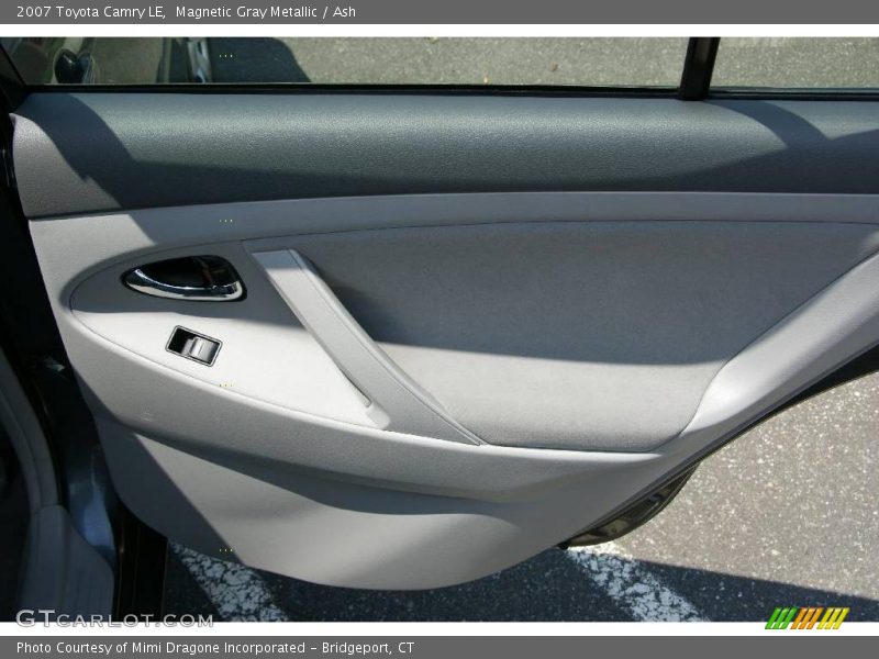 Magnetic Gray Metallic / Ash 2007 Toyota Camry LE