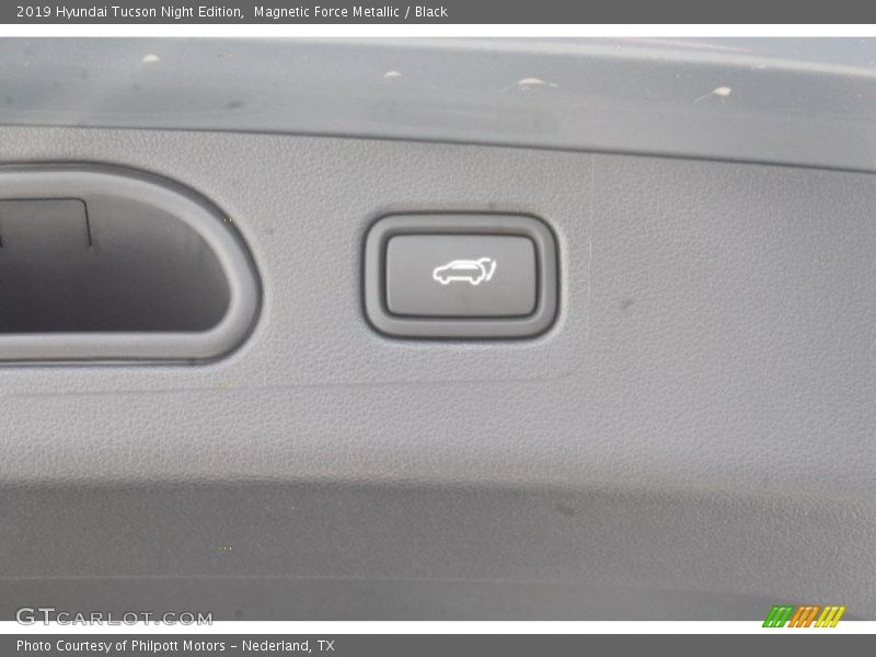 Magnetic Force Metallic / Black 2019 Hyundai Tucson Night Edition