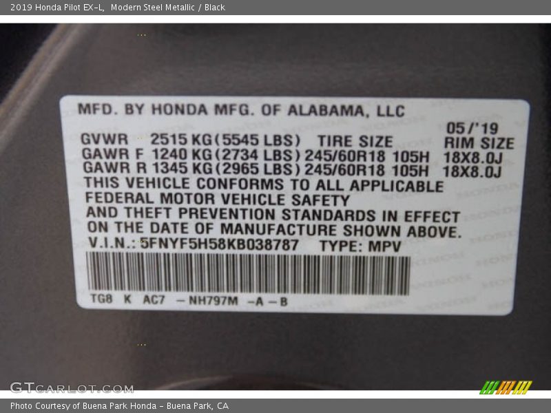 Modern Steel Metallic / Black 2019 Honda Pilot EX-L