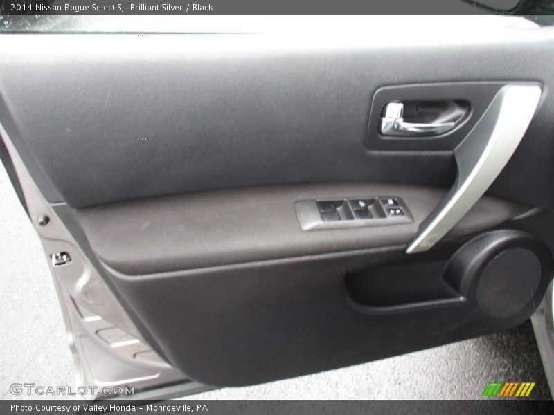 Brilliant Silver / Black 2014 Nissan Rogue Select S