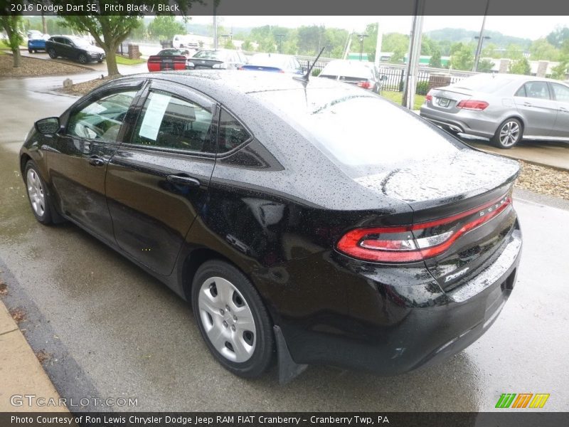 Pitch Black / Black 2016 Dodge Dart SE