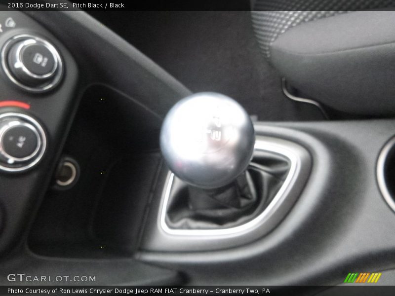 Pitch Black / Black 2016 Dodge Dart SE