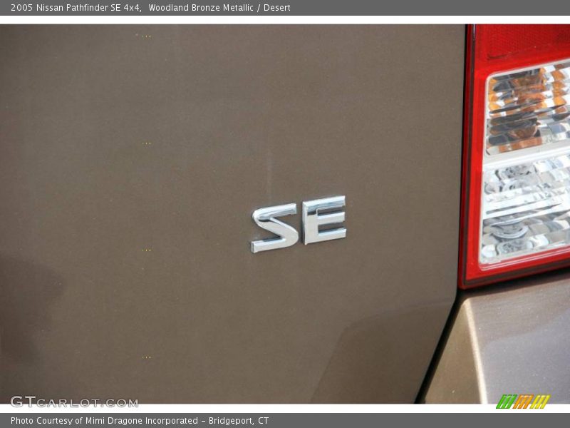 Woodland Bronze Metallic / Desert 2005 Nissan Pathfinder SE 4x4