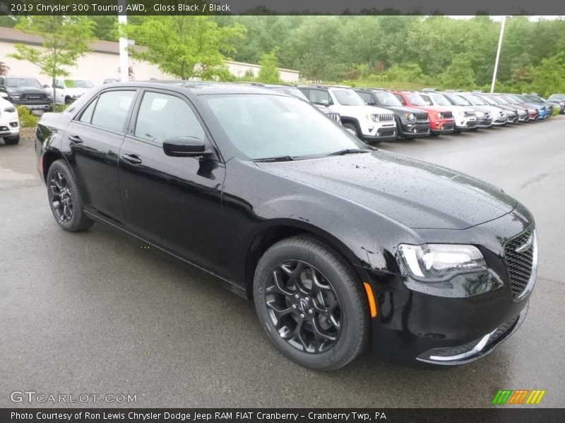Front 3/4 View of 2019 300 Touring AWD