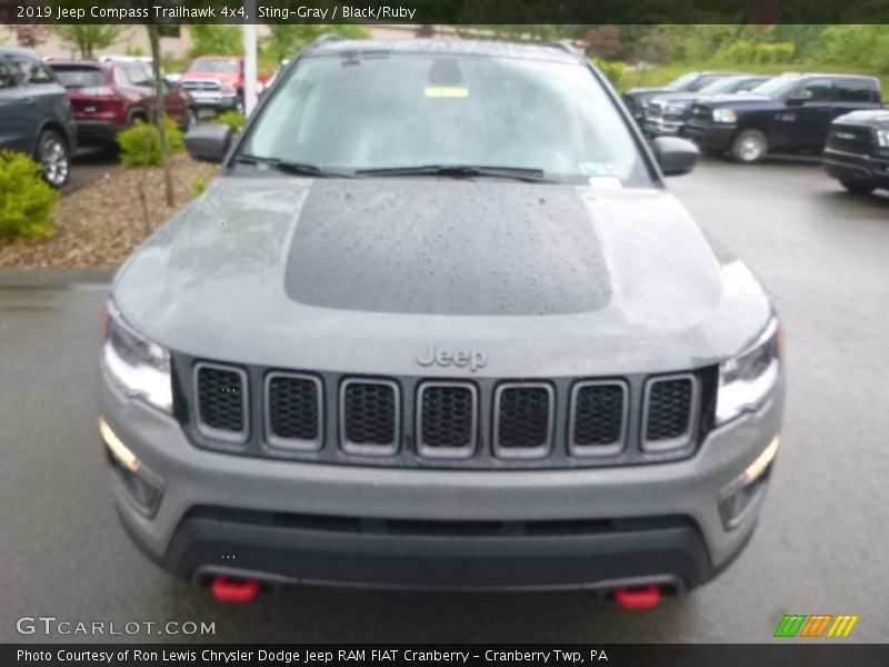 Sting-Gray / Black/Ruby 2019 Jeep Compass Trailhawk 4x4