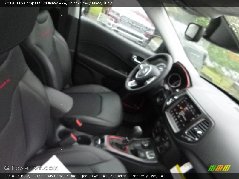 Sting-Gray / Black/Ruby 2019 Jeep Compass Trailhawk 4x4