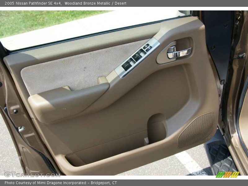 Woodland Bronze Metallic / Desert 2005 Nissan Pathfinder SE 4x4