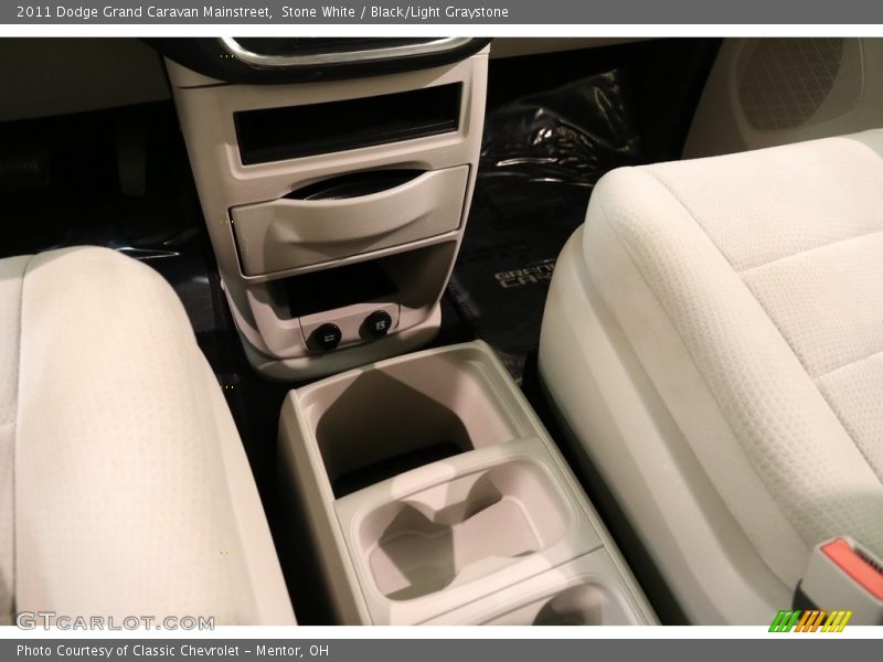 Stone White / Black/Light Graystone 2011 Dodge Grand Caravan Mainstreet