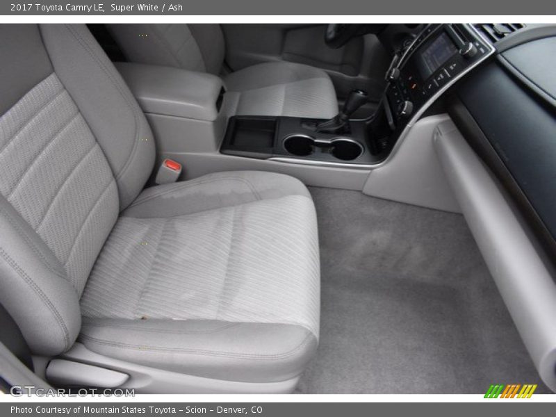 Super White / Ash 2017 Toyota Camry LE