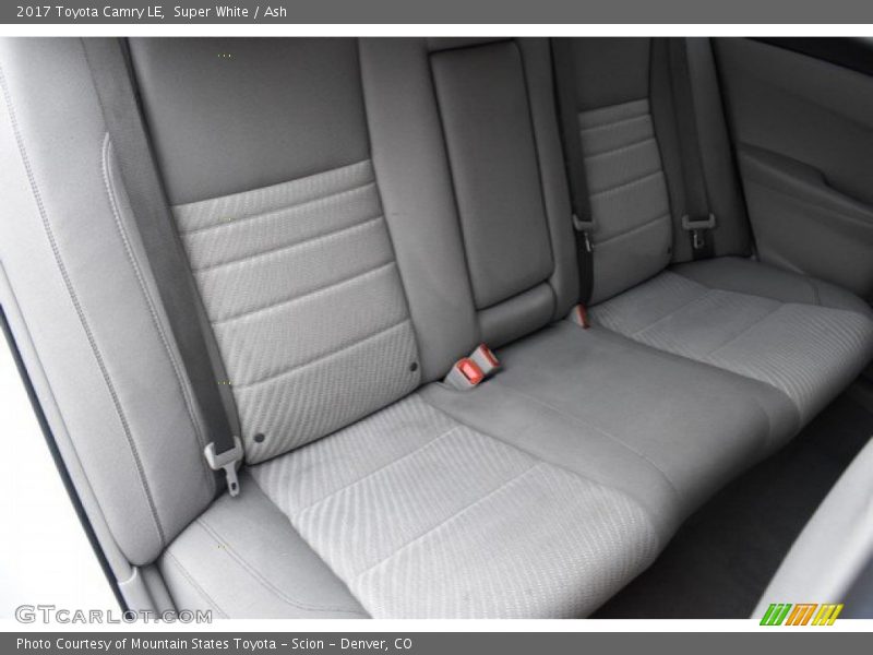 Super White / Ash 2017 Toyota Camry LE