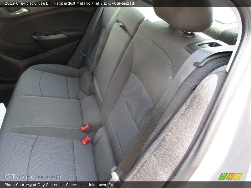 Pepperdust Metallic / Jet Black/­Galvanized 2019 Chevrolet Cruze LT